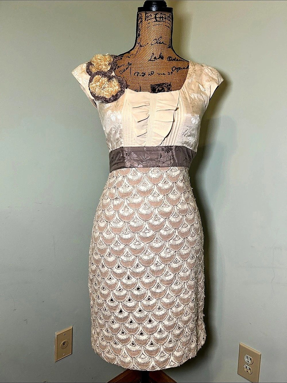 Floreat Anthropologie Y2K Scalloped Ruffle Rose Metallic Pencil Mini Dress 2